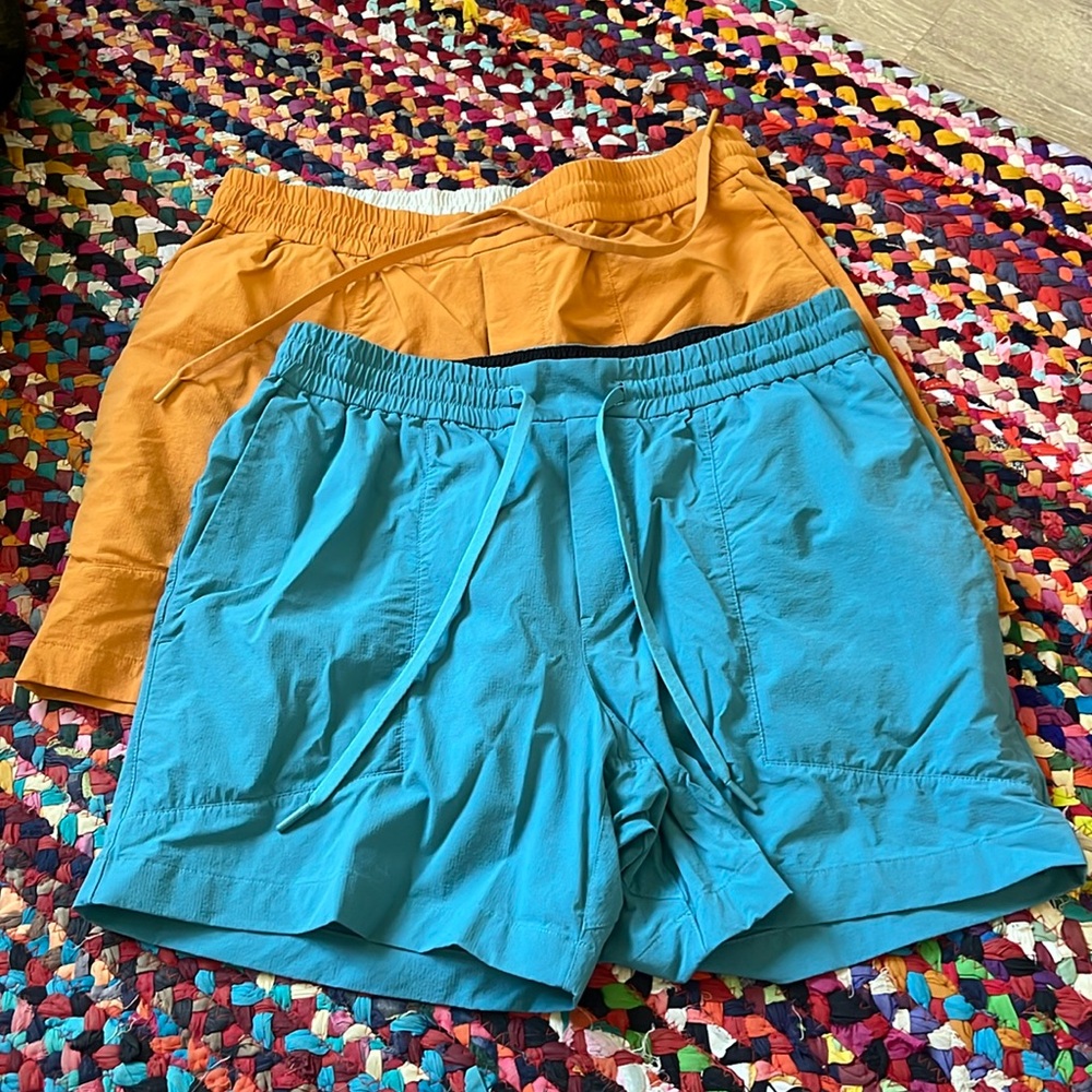 Lululemon Bowline 5” shorts